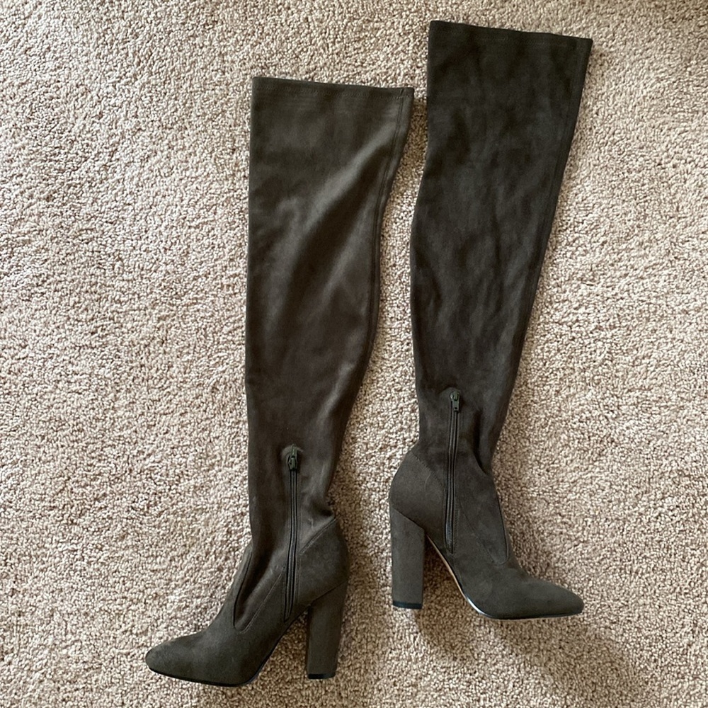 Also Sumer Over The Knee Suede Boot - Picture 6 of 7